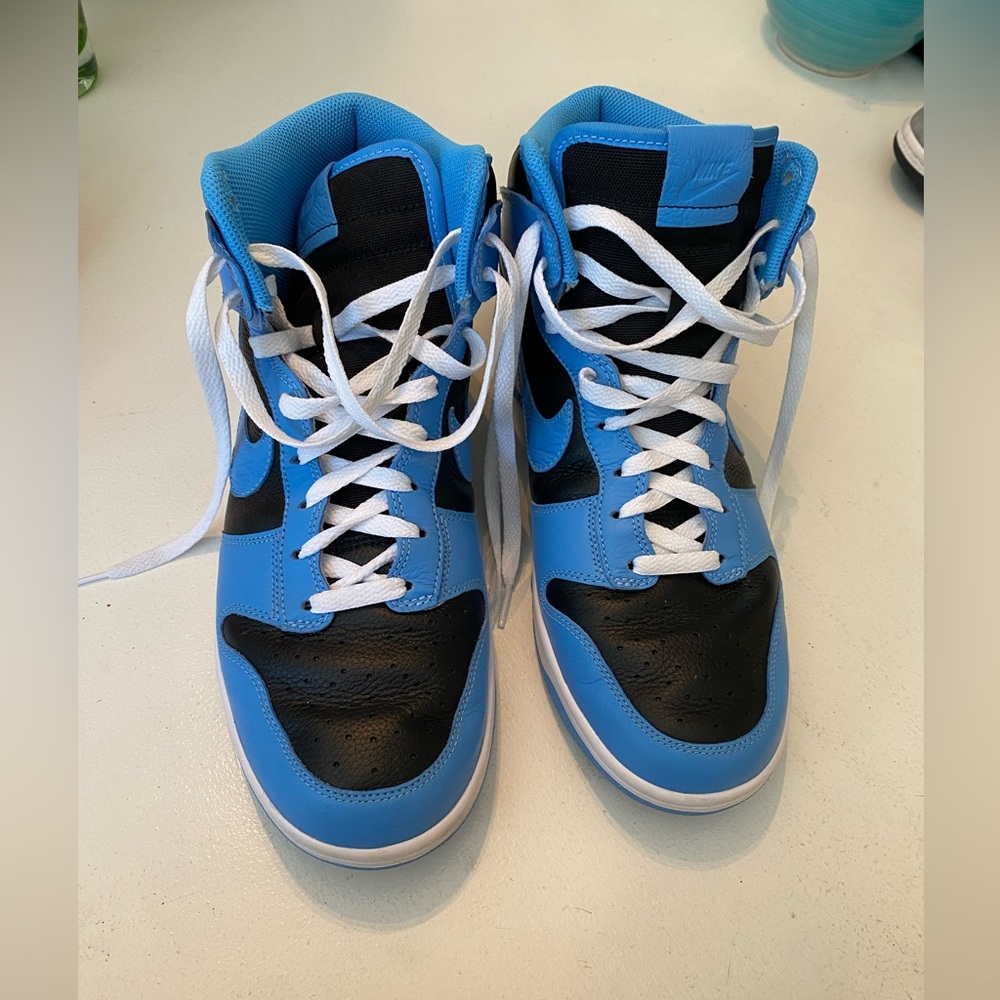Nike Classic High-Top Gym Shoes